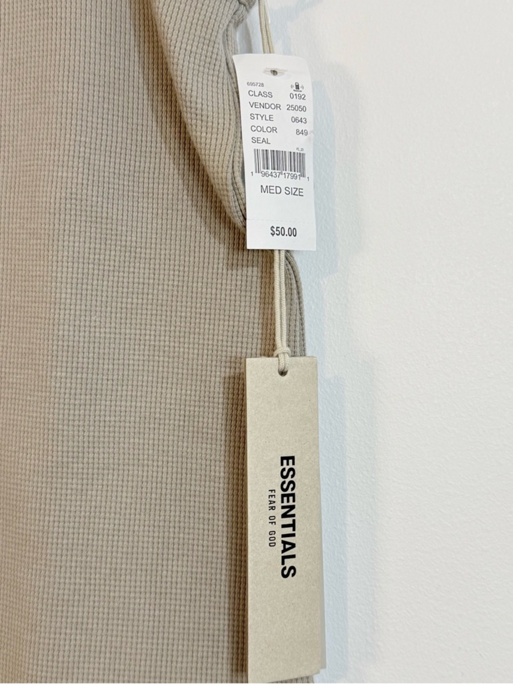 Fear of God Essentials Women’s Waffle Knit Tank Top Seal Logo Patch Size Med NWT - Picture 7 of 10